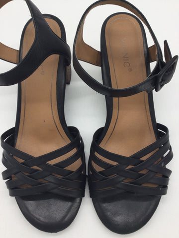vionic Size 8.5 Black Sandals