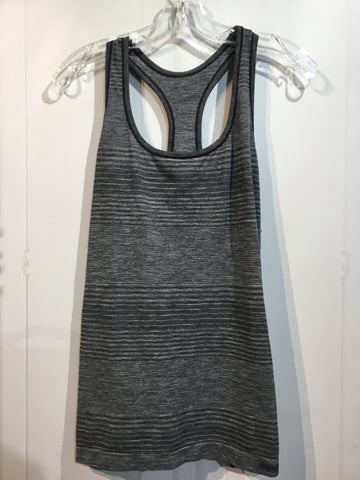 Patagonia Size Medium Grey Athletic Wear