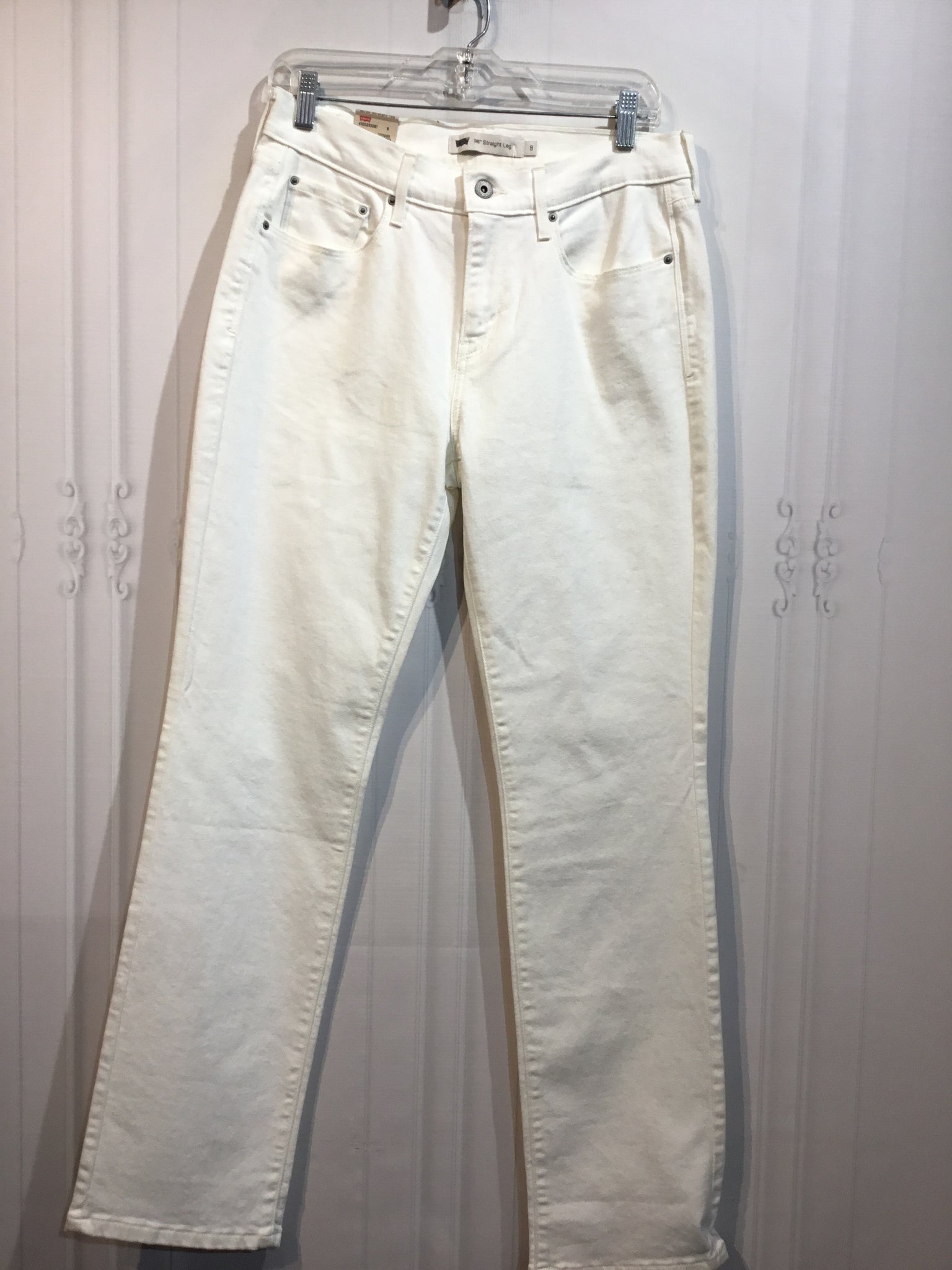 Levis Size M/8 White Bottoms