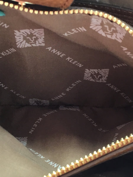 Anne Klein Size Medium White Purses/Wallets