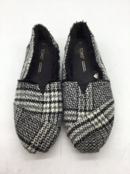 Toms Size 6 Black Shoes