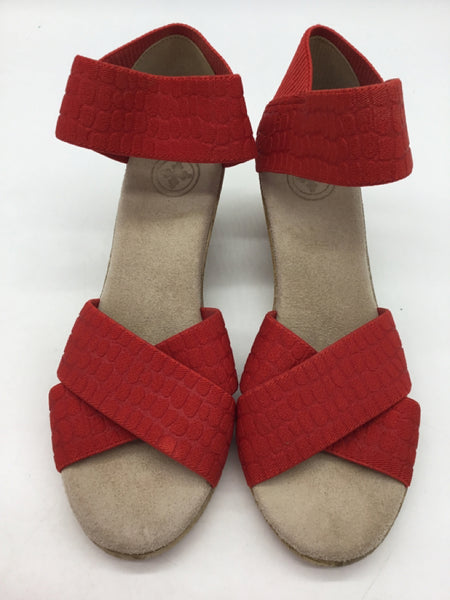 Size 7 Red Shoes