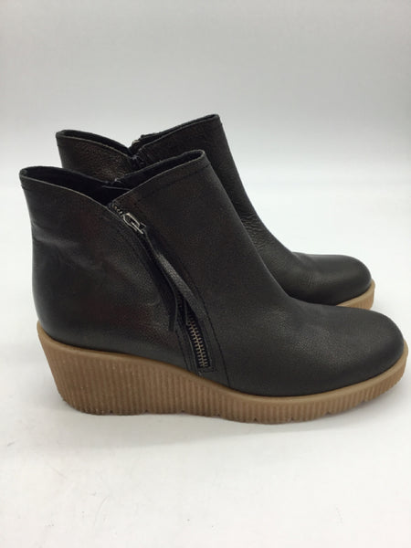 Yokono Size 11.5 Black Shoes
