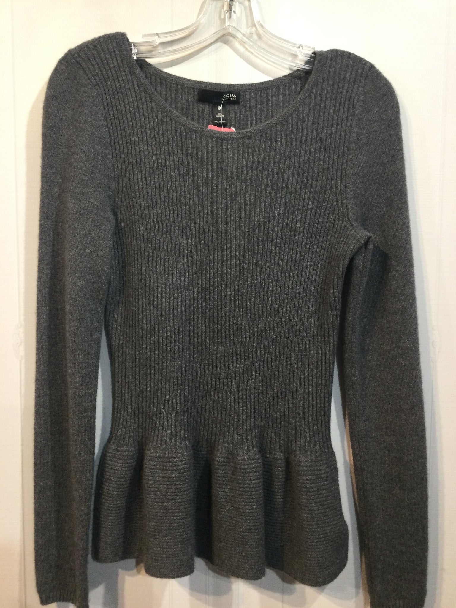 AQUA Size S Grey Tops