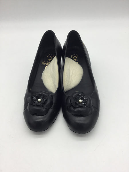 CHANEL Size 8.5 Black Chanel