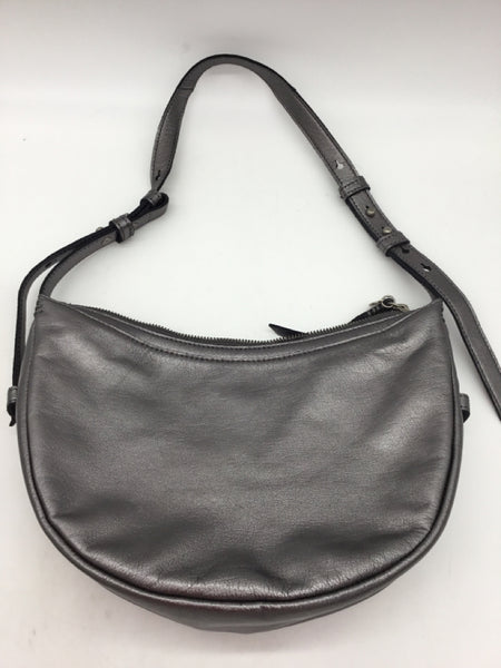 THE SAK Size Medium Silver Purses/Wallets
