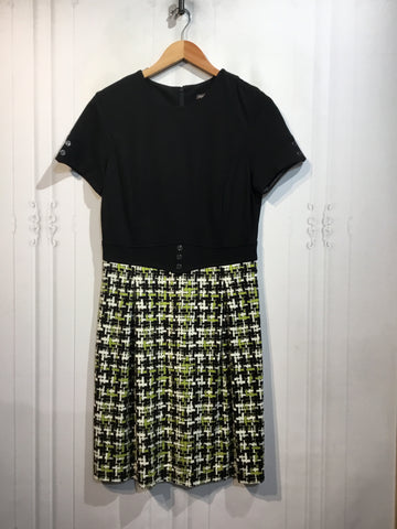 LUXURY - J Mc Laughlin Size M Black DRESS/1 PIECE