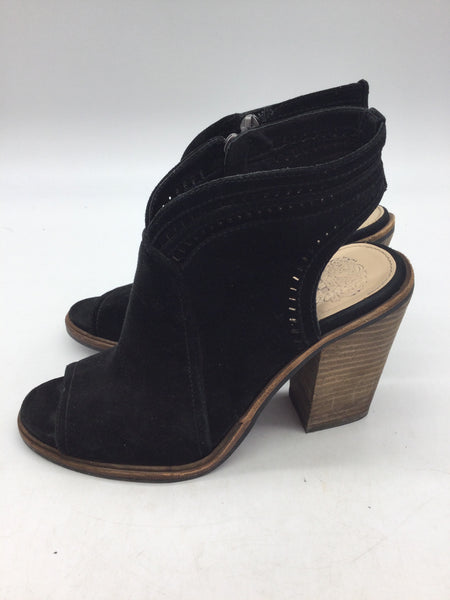 VINCE CAMUTO Size 6.5 Black Shoes