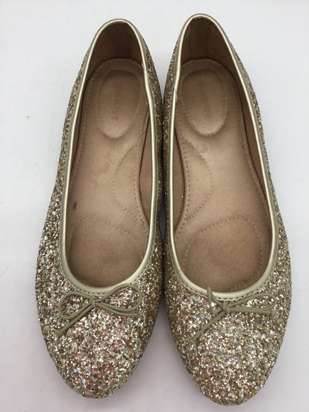 Old Navy Size 10 Gold Shoes