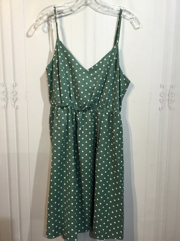 NWT Cozy Co. Size Large Green DRESS/1 PIECE