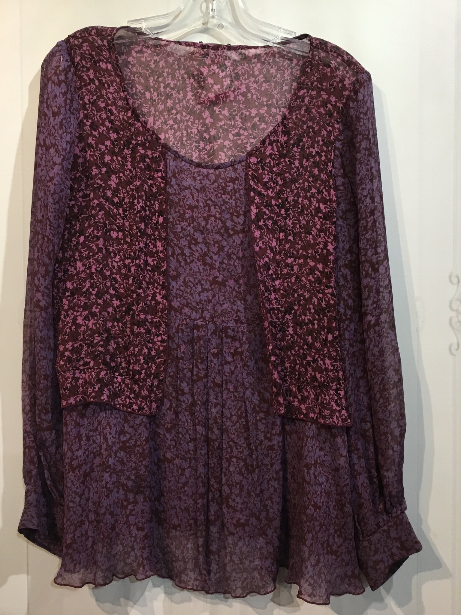 CABI Size Medium Purple Tops