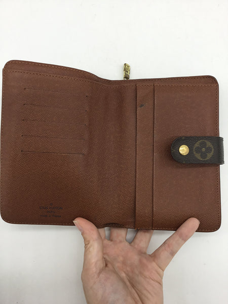 Louis Vuitton Size Small Brown Louis Vuitton Porte-Papier Zippe