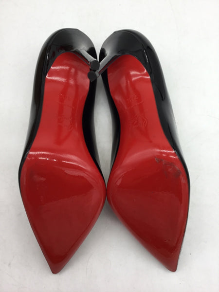 LUXURY Christian Louboutin Size 7 Black Shoes