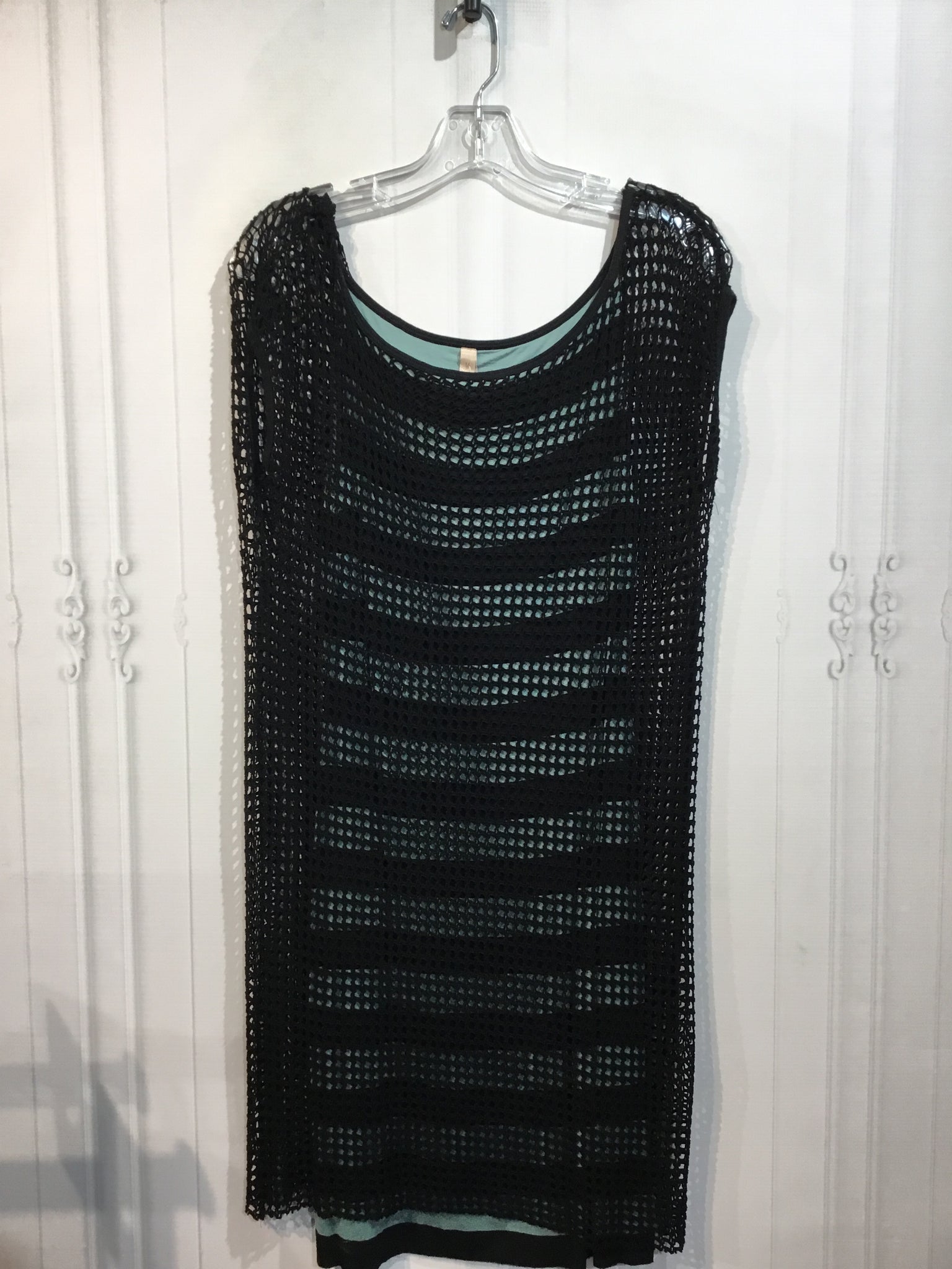 B44 Dressed Size Medium Black DRESS/1 PIECE