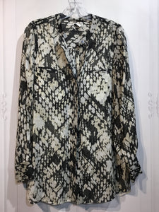 VINCE Size M/8 Black Tops