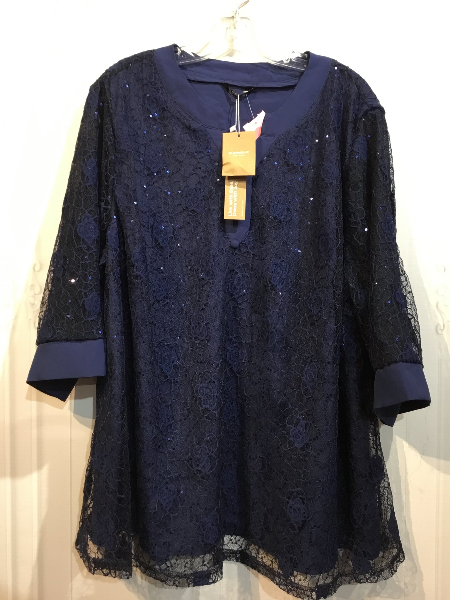 NWT - Bloomchic Size 3X/22-24 Blue Tops