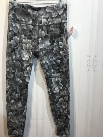 LUXURY Athleta Size Medium Grey Athletic Wear