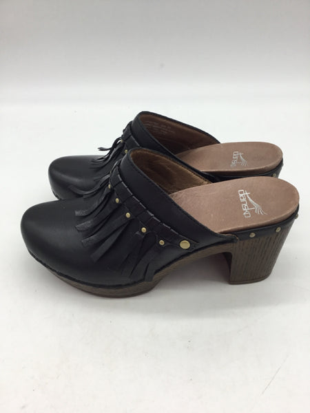 Dansko Size 7 Black Shoes