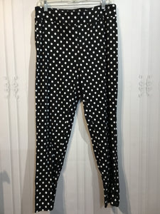 Melissa Paige Size Large Black Bottoms