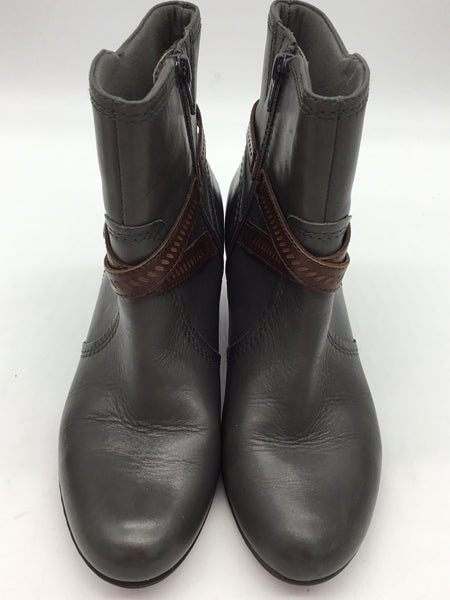 Rock Sport Size 8.5 Grey Shoes