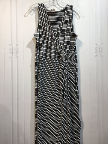 LOFT Size Medium Black DRESS/1 PIECE