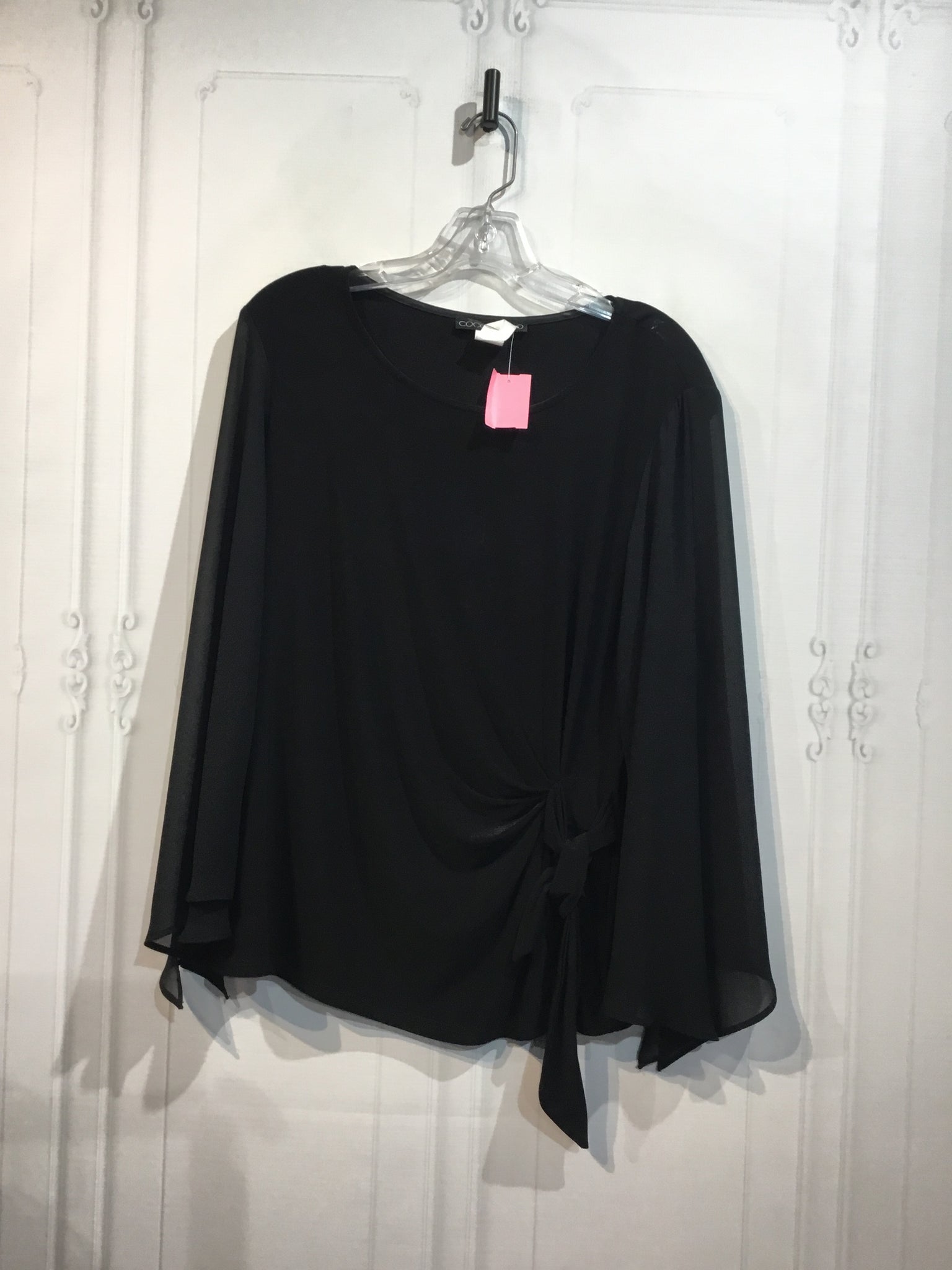 Coco Bianco Size Large Black Tops