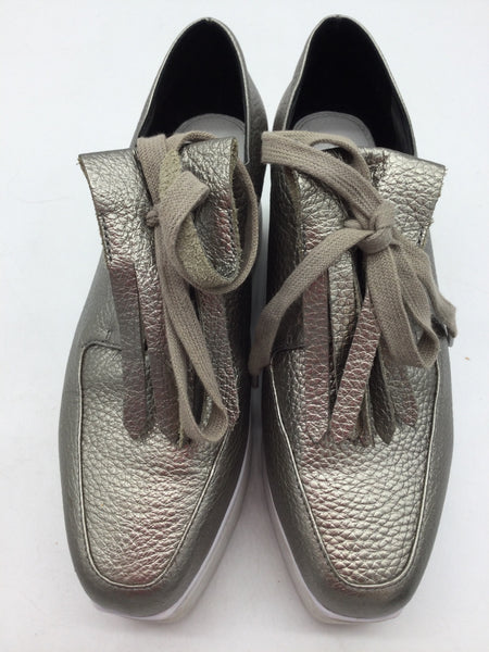 LUXURY Anne Fontaine Size 6.5 Silver Shoes