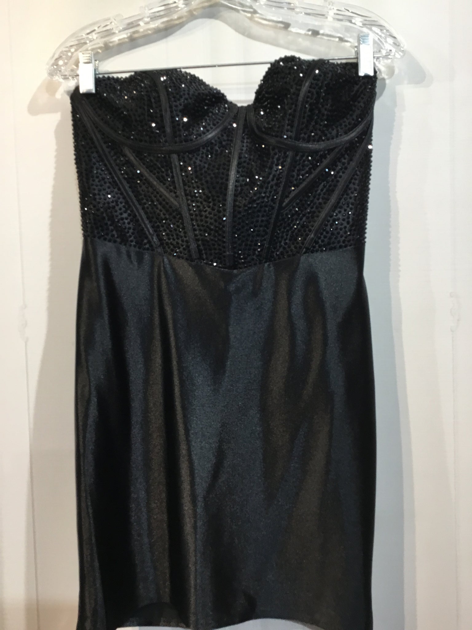 Faviana Size S/6 Black DRESS/1 PIECE