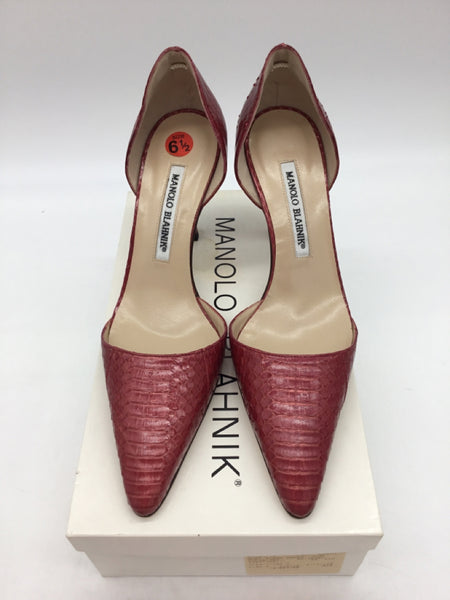LUXURY Manolo Blahnik Size 6 Red Shoes
