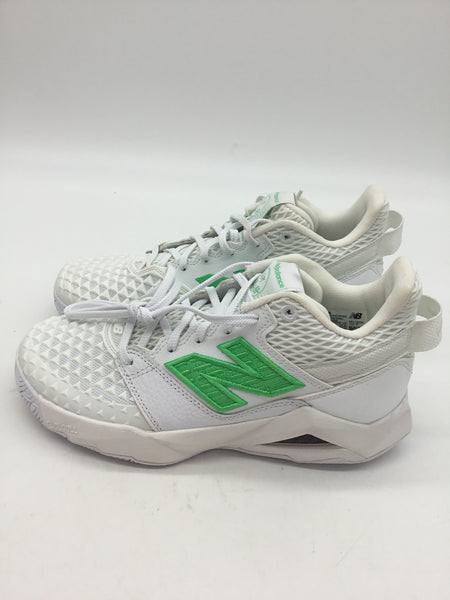 NWOB new balance Size 8.5 White Shoes
