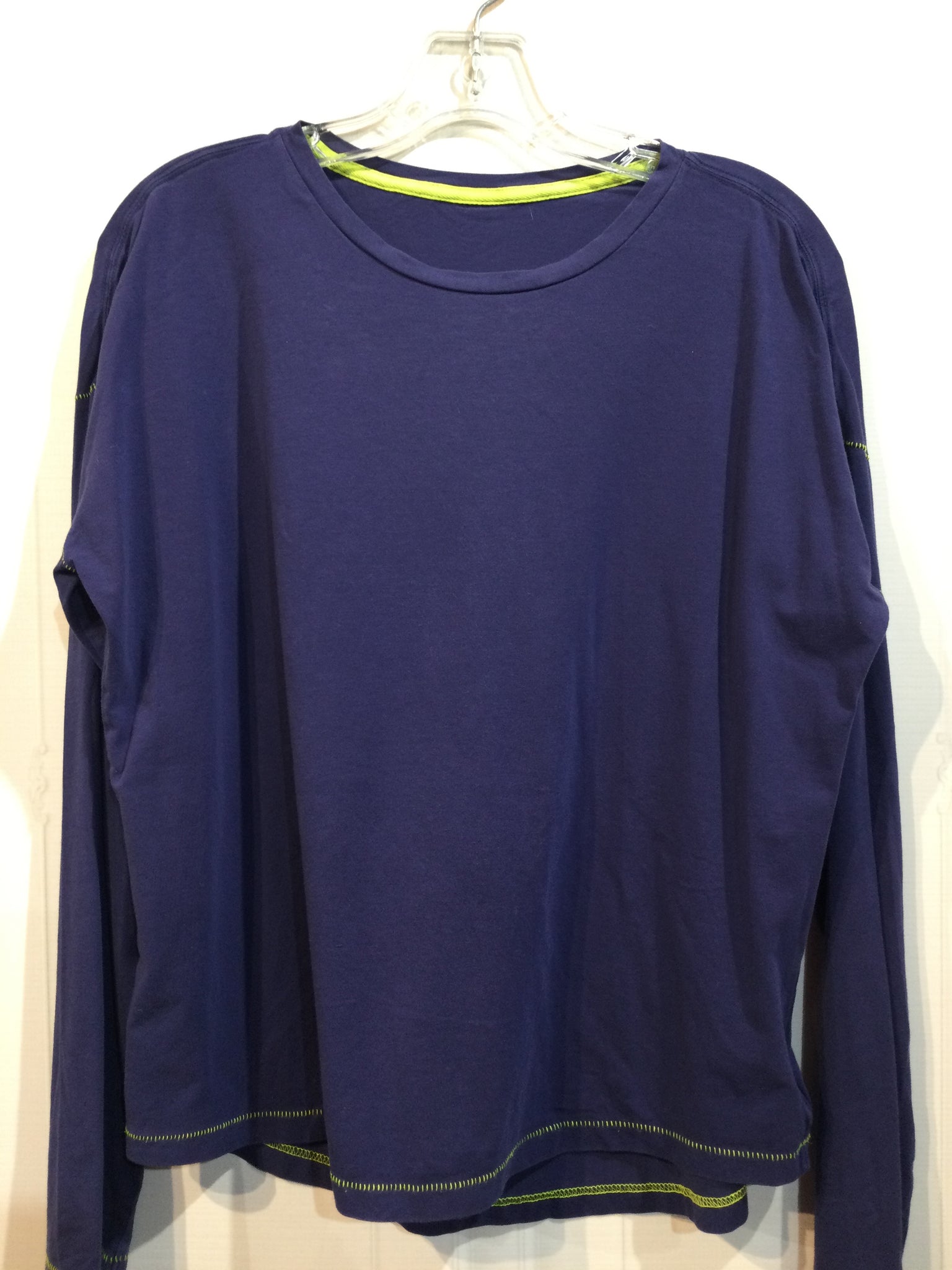 Size Medium Blue Tops