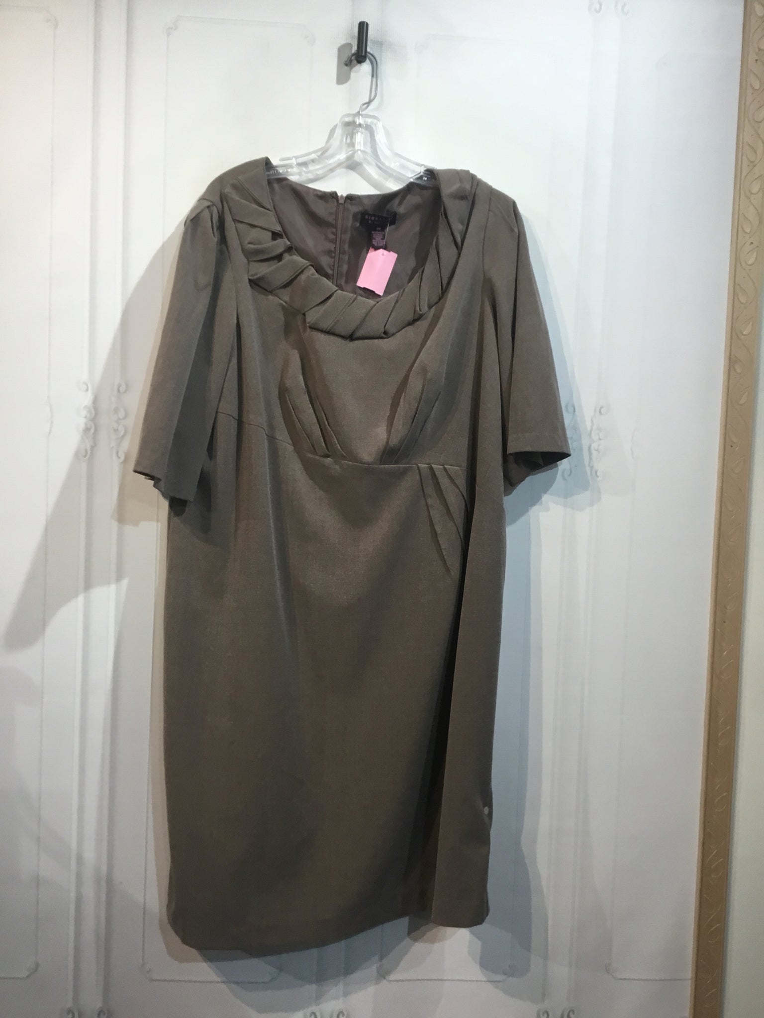 Signature by Robbie Bee Size XL Brown DRESS/1 PIECE