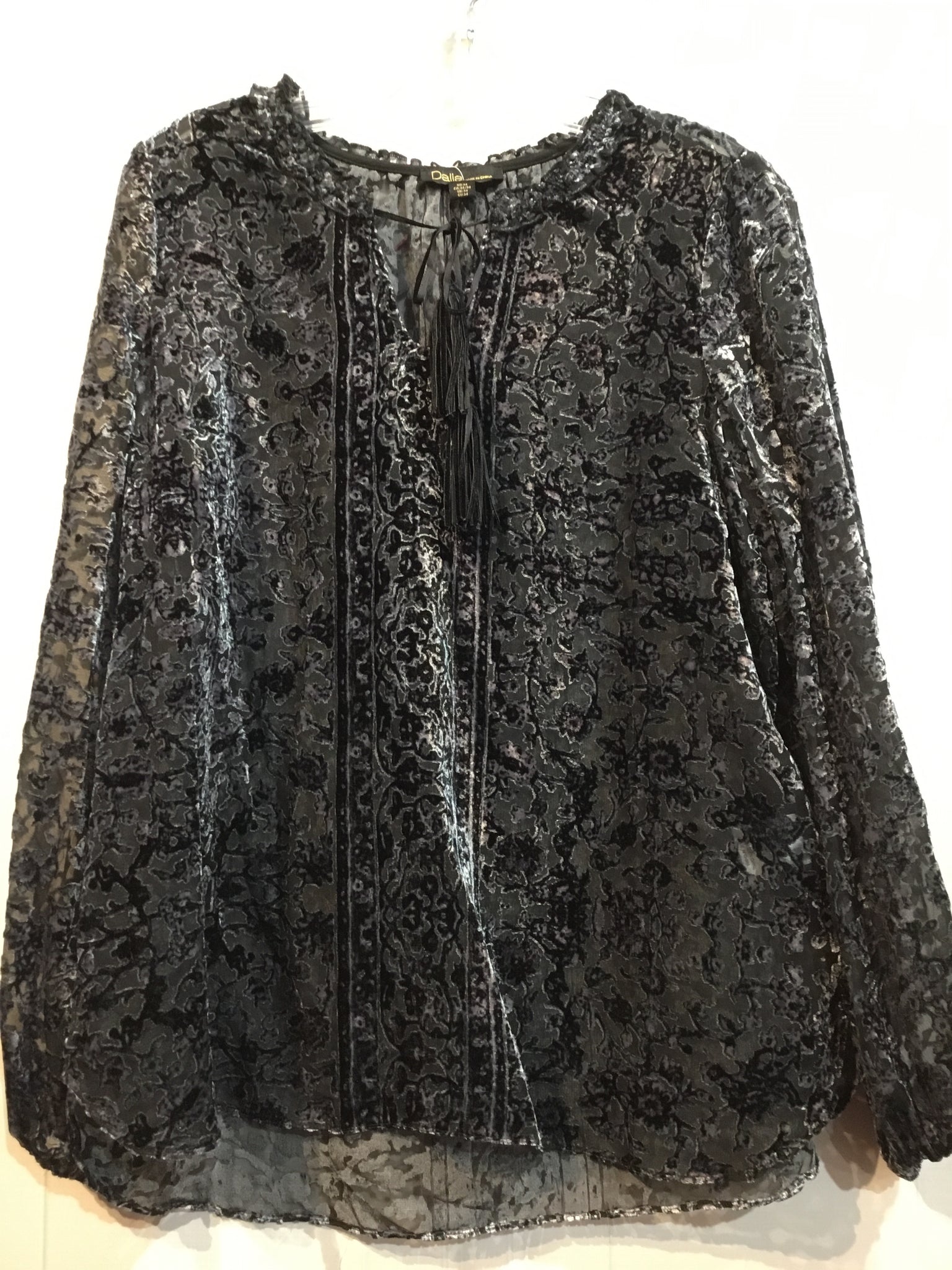 NWT Dalia Size Medium Black Tops