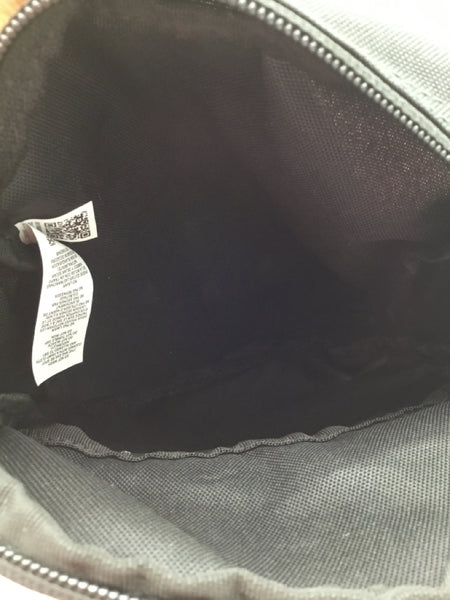 Under Armour Size Small Black Purses/Wallets