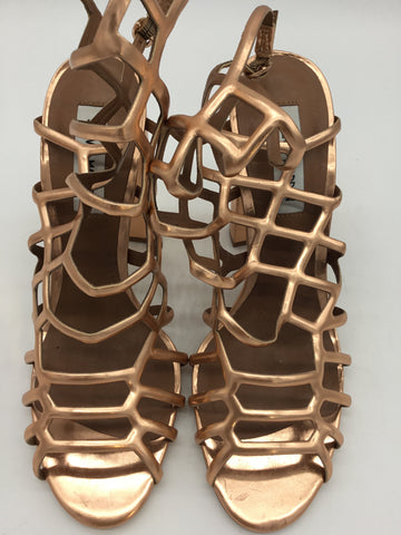 Steve Madden Size 9 Rose Gold Sandals