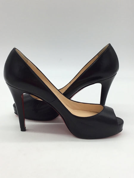LUXURY Christian Louboutin Size 6 Black Shoes