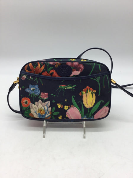 LUXURY GUCCI Size Small Blue Purses/Wallets
