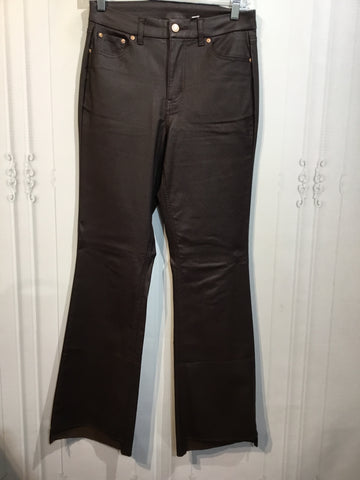 Canyon Retreat Size M/8 Brown Bottoms