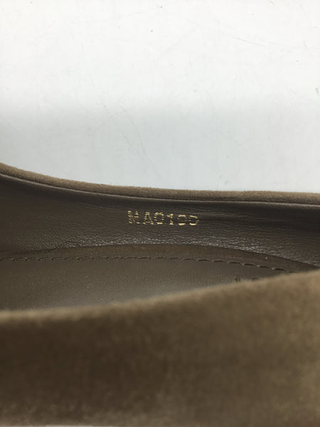 Louis Vuitton Size 9 Beige Shoes