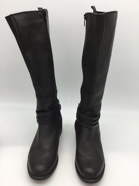 White Mountain Size 7.5 Black Shoes