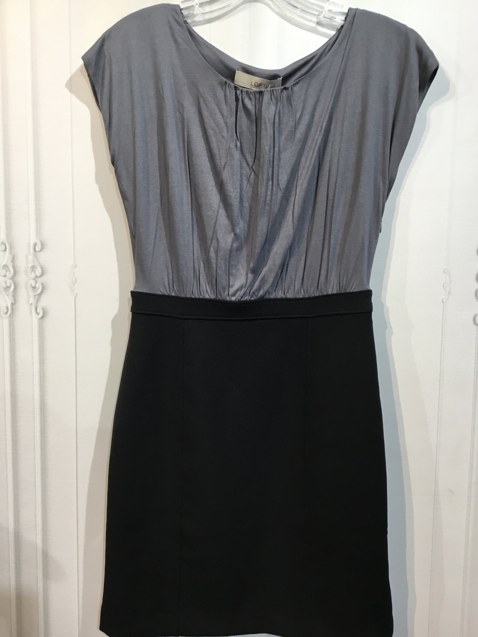 LOFT Size XSP Grey DRESS/1 PIECE