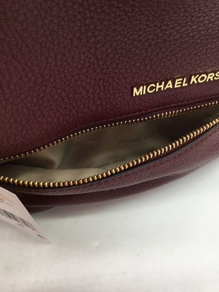 NWT Michael Kors Size Large Purple Purses/Wallets