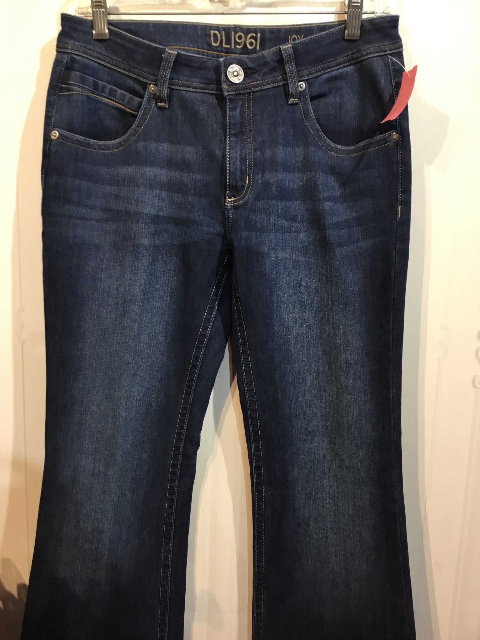 LUXURY DL1961 Size M/8 Blue Bottoms