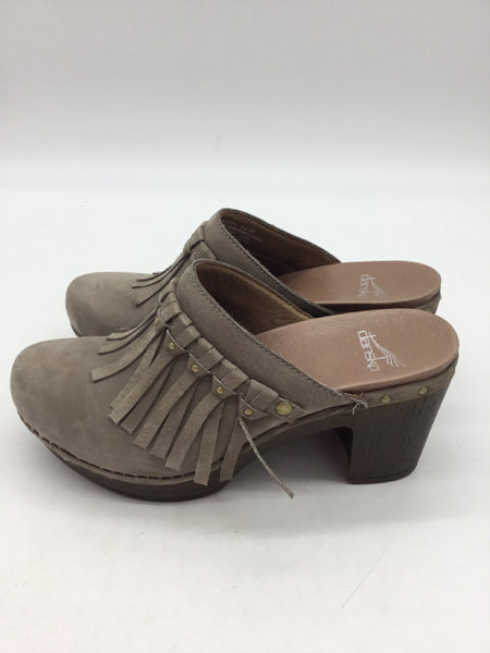 Dansko Size 7 Grey Shoes