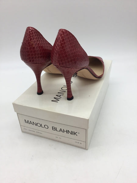 LUXURY Manolo Blahnik Size 6 Red Shoes