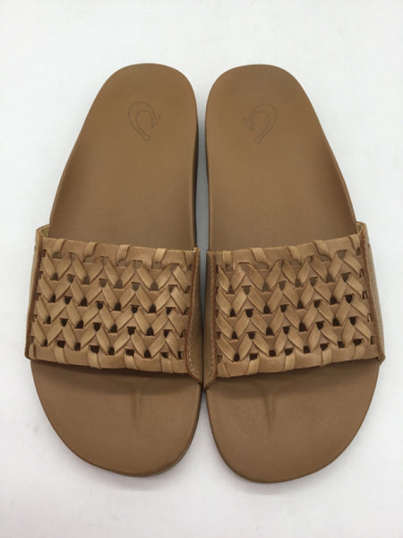 Olukai Size 9 Brown Shoes