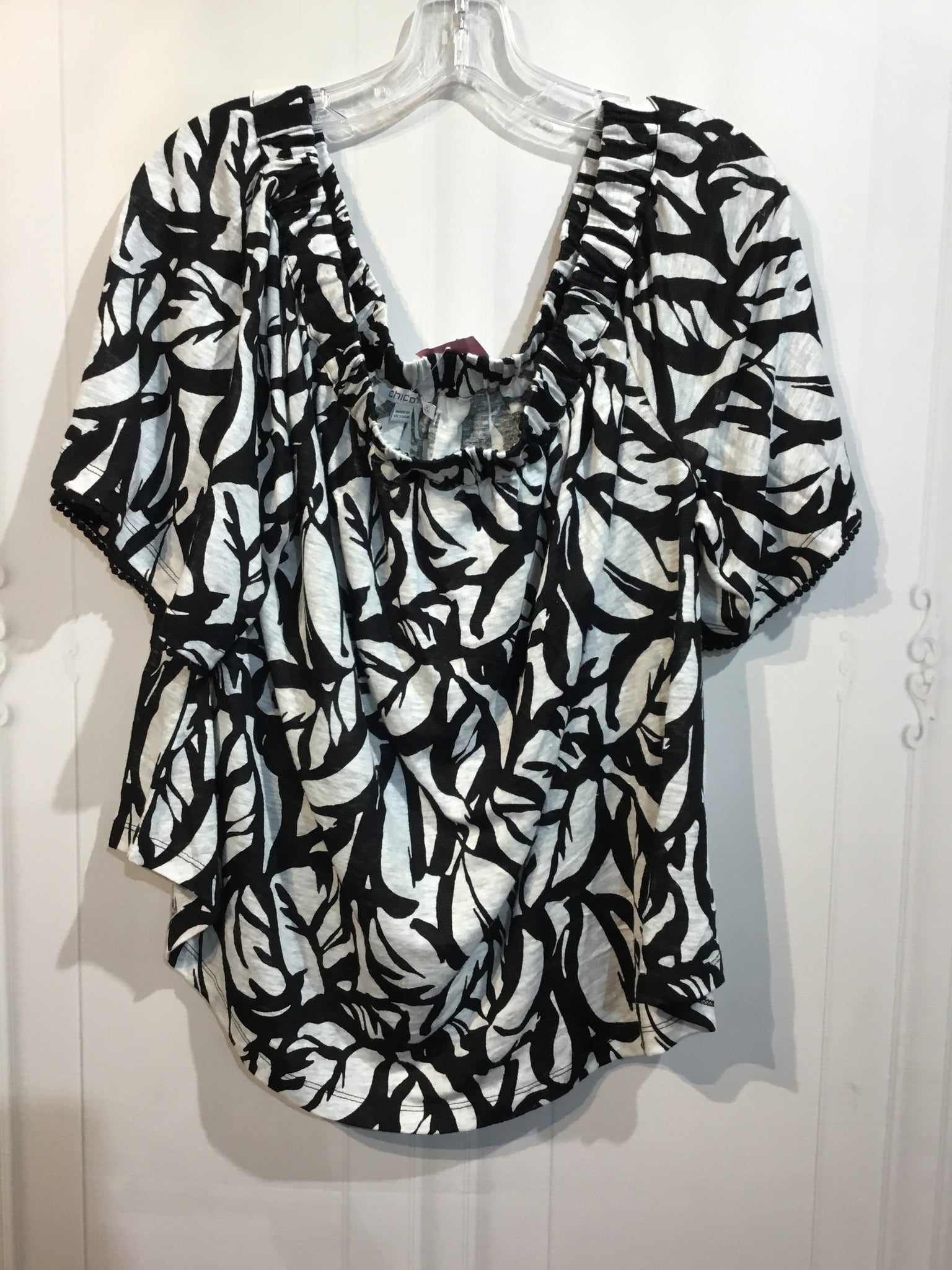 CHICO'S Size L/12 Black Tops