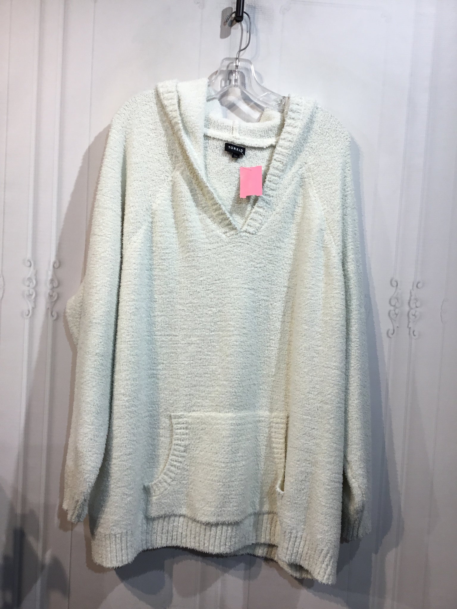 Torrid Size 4X White Tops