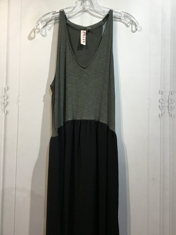 Dolan Size S Green DRESS/1 PIECE
