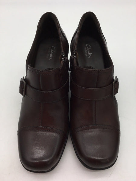 Clarks Size 7 Brown Shoes